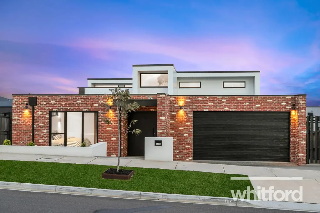 Wandana Heights 4Kwarto Stunning family retreat with breathtaking views in Wandana Heights