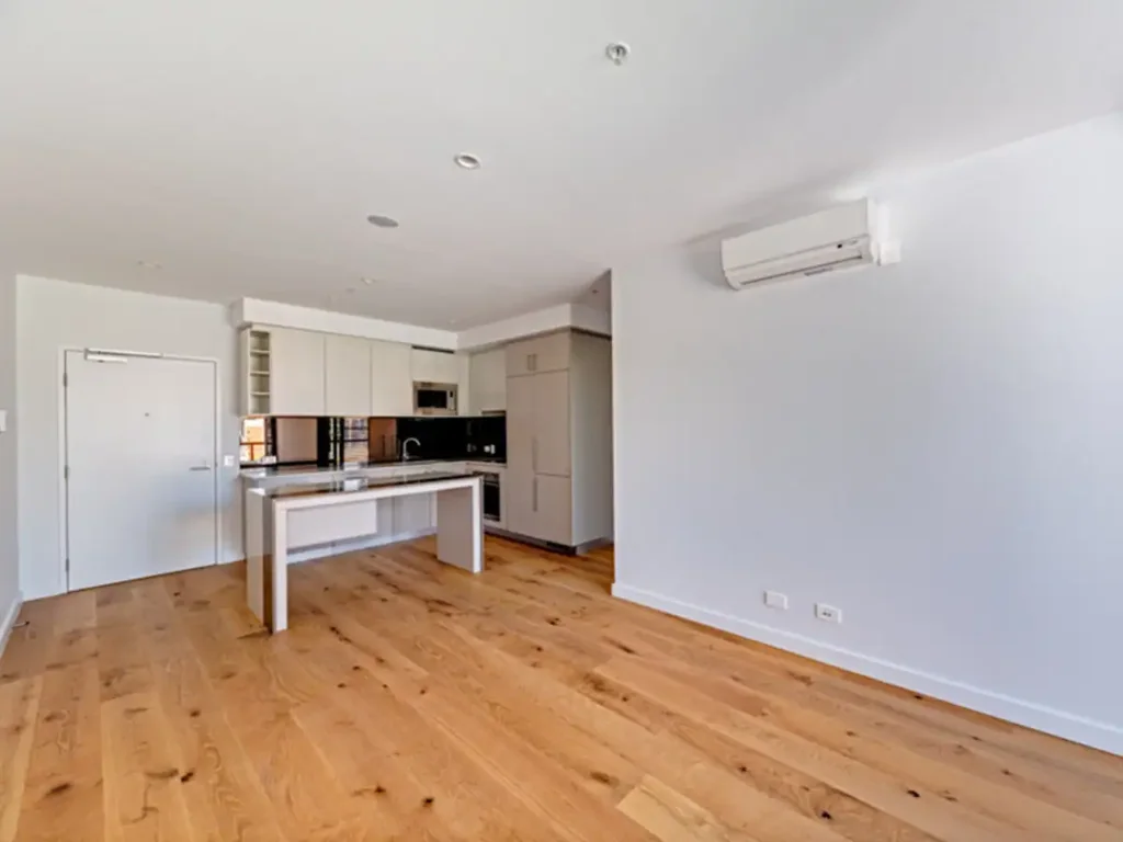 Modern Apartment in Central Location!