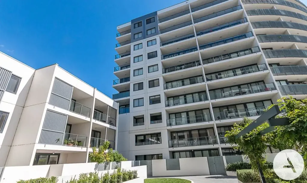 Modern Living in the Heart of Lyneham – 143/1 Mouat St, Spacious & Convenient!