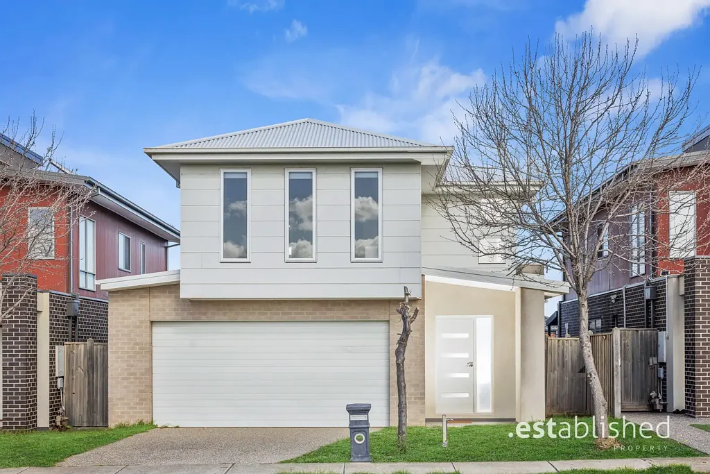 Point Cook 4房 优质学区对面的现代家庭生活 Contemporary Family Living Opposite Quality Schooling
