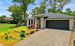 2 Leon Capra Drive, Augustine Heights