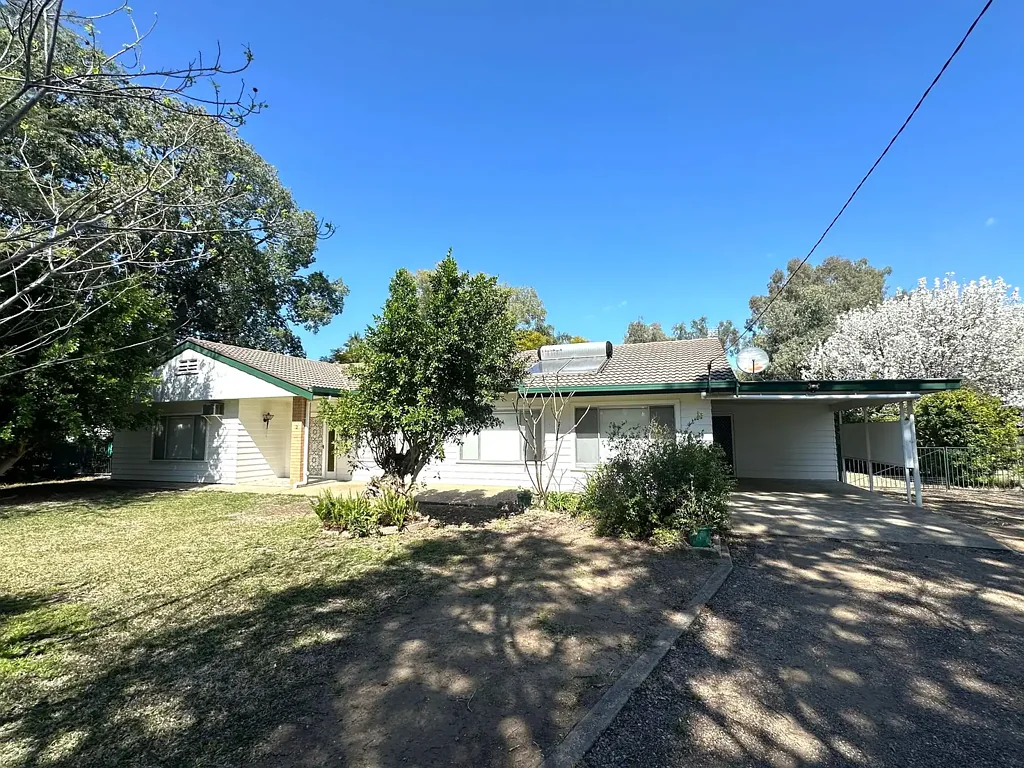 Moree 4chambre FAMILY LIVING IN LEAFY GREENBAH