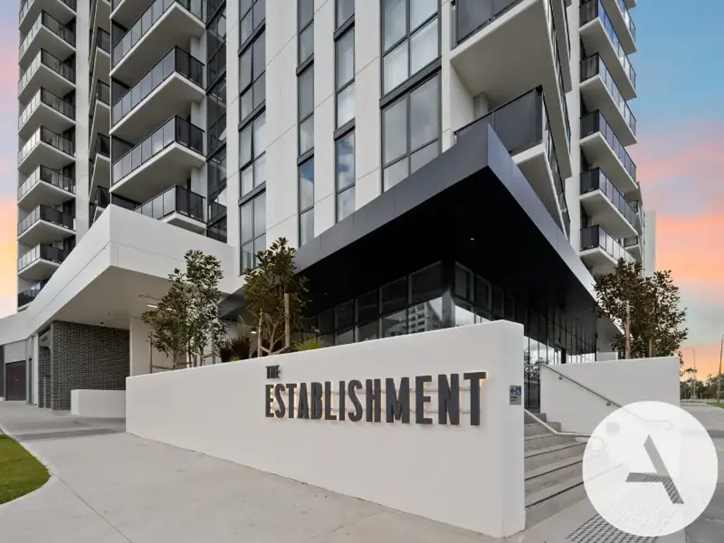 Modern 2-Bed, 2-Bath Apartment with 2 Car Spaces in Prime Gungahlin Location
