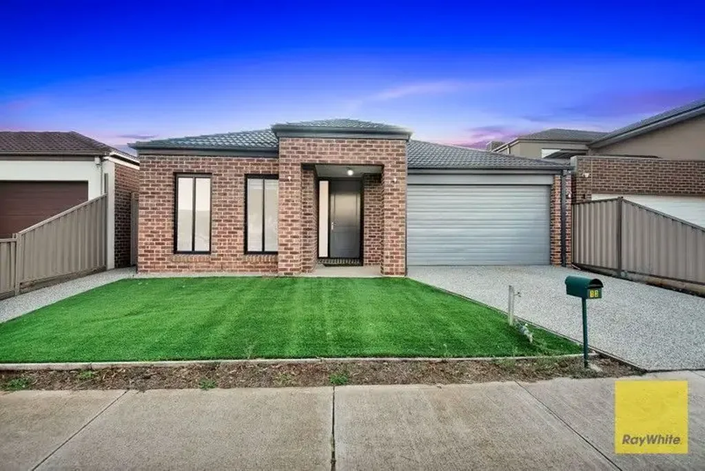 Home with Space, Style & Comfort