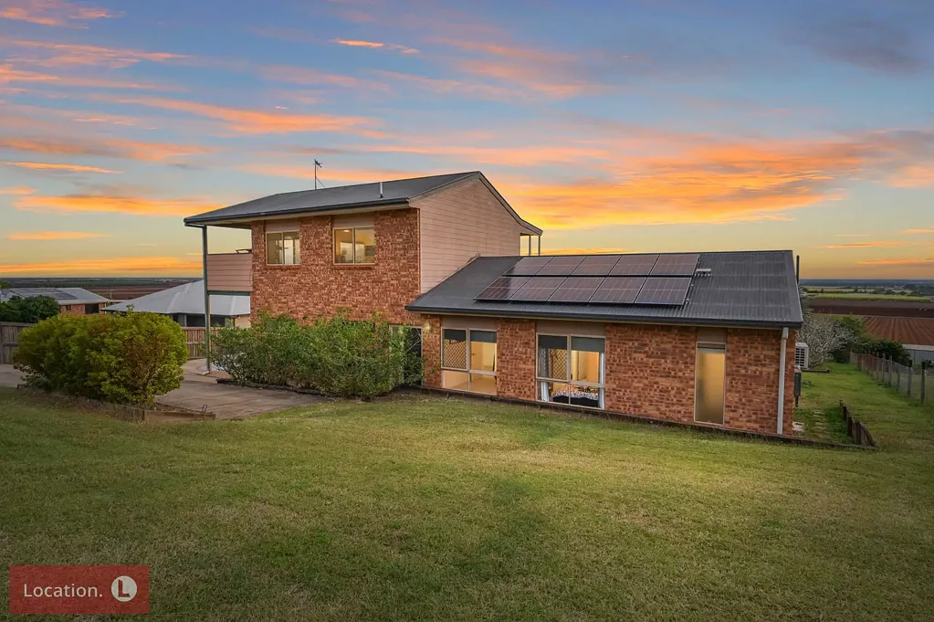 11 Finemore Crescent, Qunaba, QLD 4670