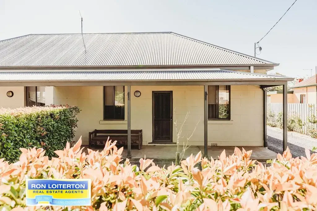 Cootamundra 3બેડરૂમ MOVE IN OR INVEST!