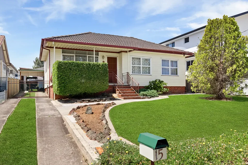 15 Apple Street, Constitution Hill, NSW 2145