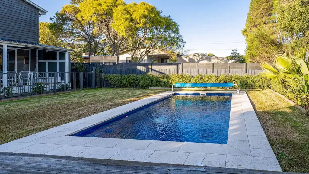 SHORT STAY FULLY FURNISHED - 3 months min - ready to move in - on Phillip Island