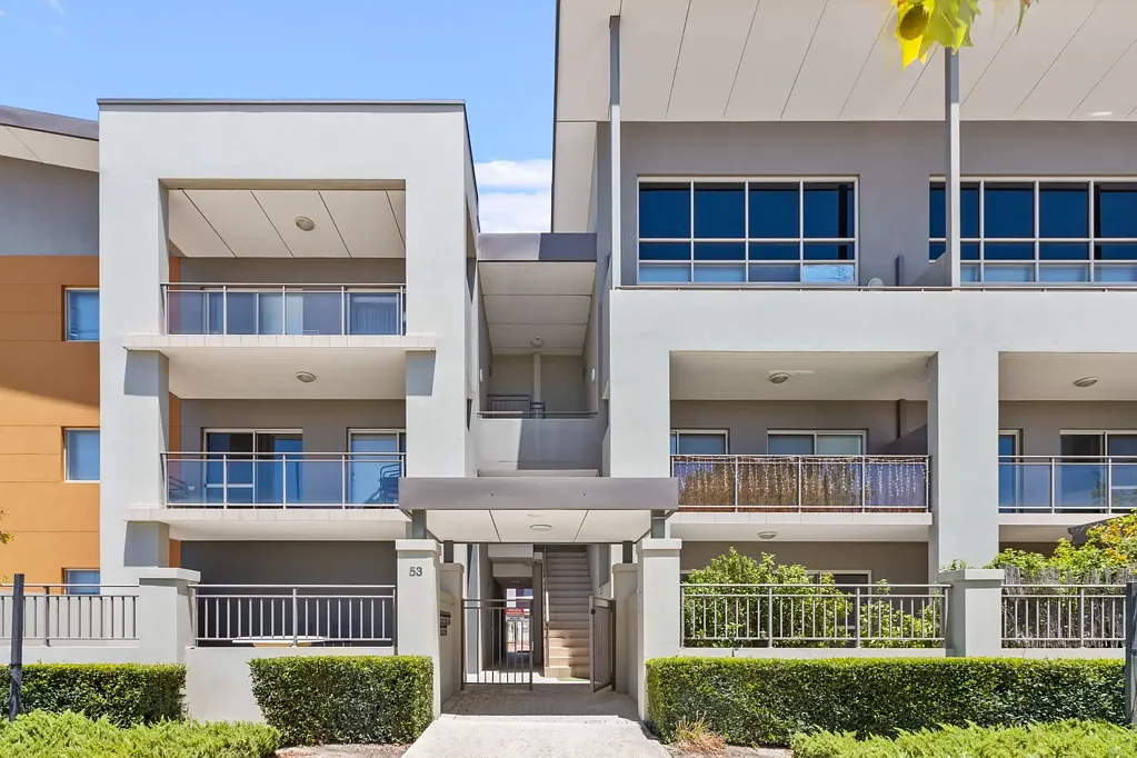 4/53 The Parkway, Ellenbrook, WA 6069