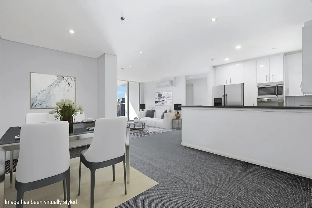 Spacious, Light Filled, 3 Bedroom Apartment In Waterloo