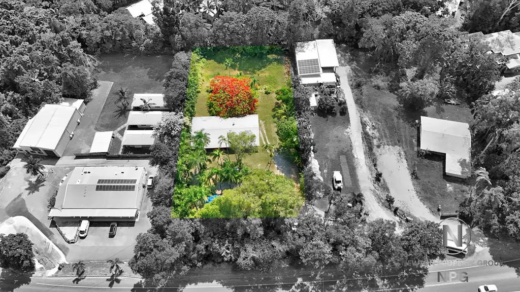 Wongaling Beach 4房  Private Tropical Living on 3,427m² – Solid Home with Room to Add Value