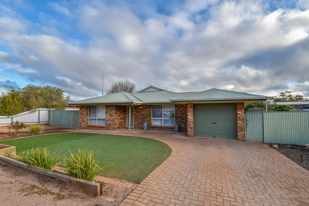 Crystal Brook 3ਬੈੱਡਰੂਮ Modern Family Home in Prime Location
