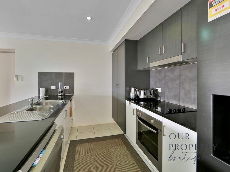 8 BANNER CT, BRANYAN QLD 4670, 0 habitaciones, 0 baños, House