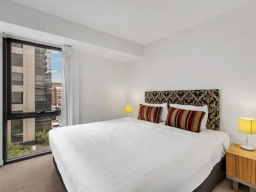 Fully Furnished 1 Bed Apartment