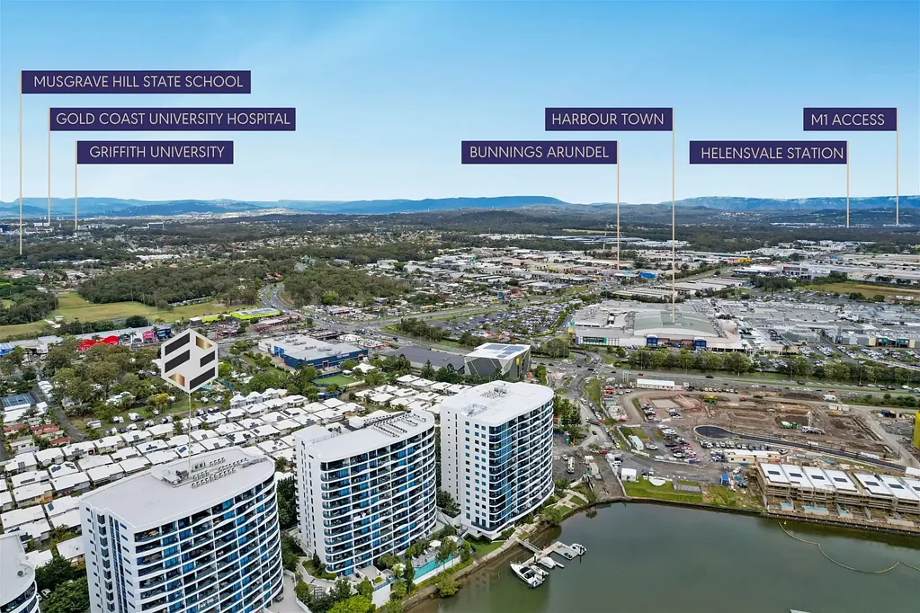 Biggera Waters 3chambre North-Facing Waterfront Luxury with Rare, Light-Filled Floor Plan