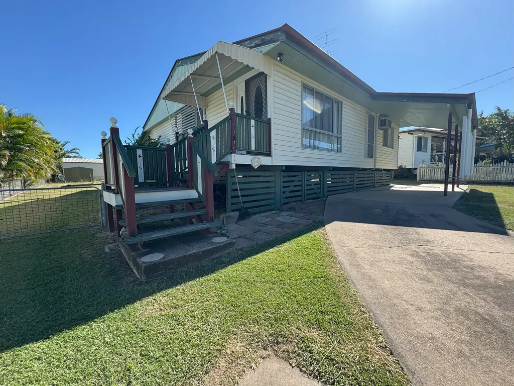 5 Lederhose St, Moura, QLD 4718