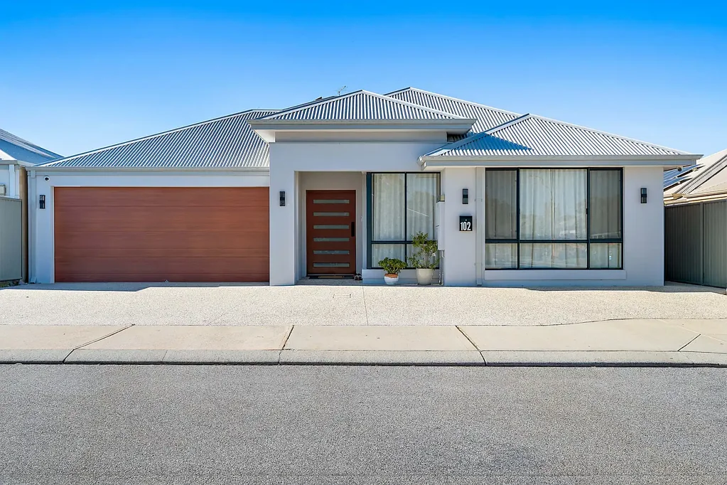 Caversham 4部屋 Premium Luxury Home in Prime Location: Sophistication & Style!