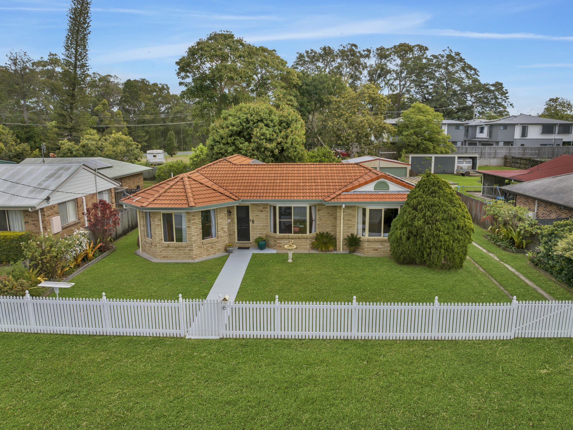 6 LAUREL ST, BEERWAH QLD 4519, 0 chambres, 0 salles de bain, House