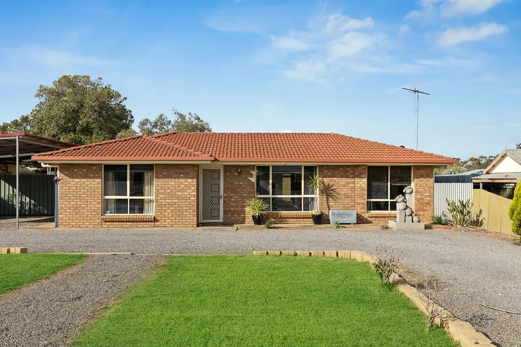 Murray Bridge 4房  Family Home with space to Live, Entertain and Enjoy