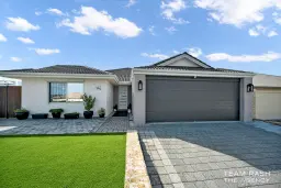 30 Aventurine Parade, Wellard