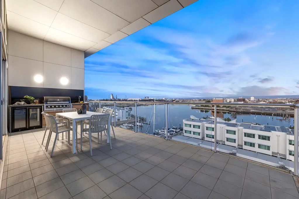 New Port 3બેડરૂમ Elevate Your Lifestyle