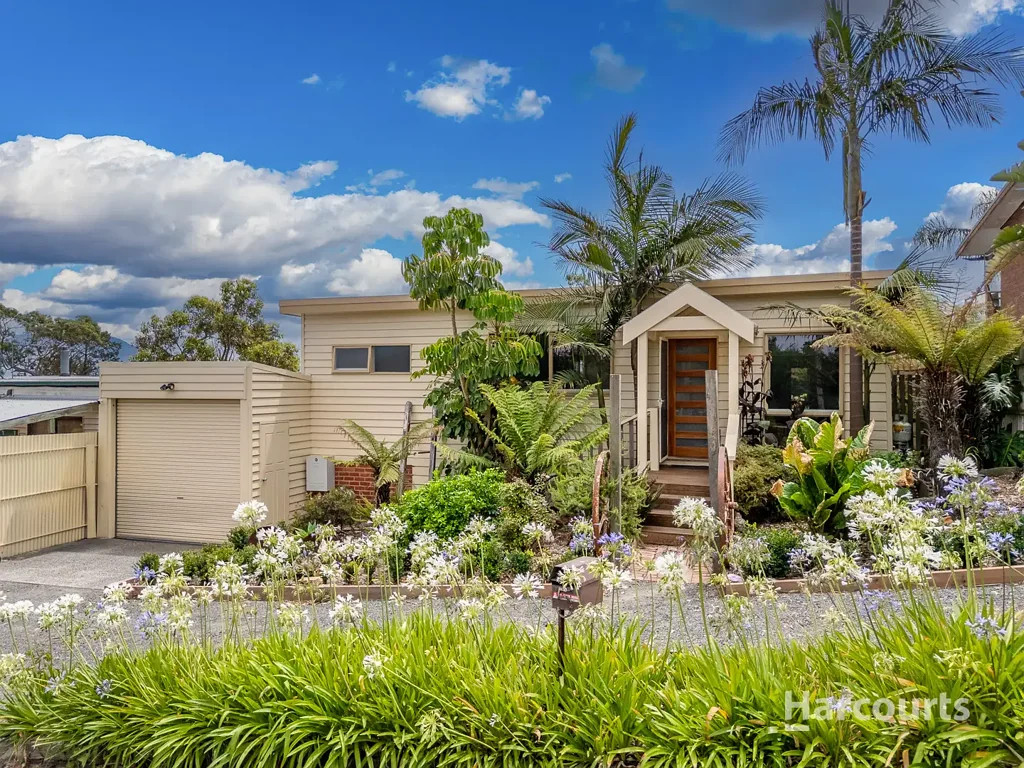 Grantville 4Kwarto Bayside Beauty with Views, Garages for Days & Sunset Vibes