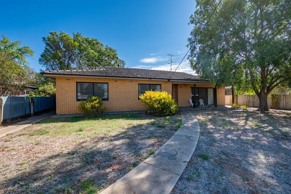 61 Ferrier Street, Lockhart, NSW 2656