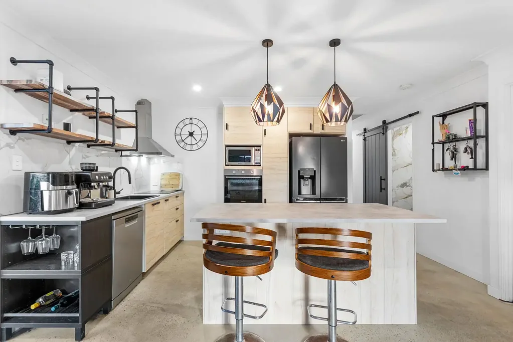 Brendale 3Zimmer Fully Renovated Single-Level Townhouse in Secure Gated Complex!