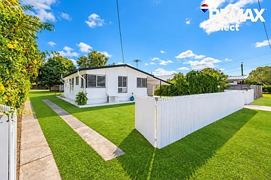Bucasia 3房  Welcome to Your Bucasia Beach Oasis Fully Renovated, Move-In Ready & Just Moments from the Beach!