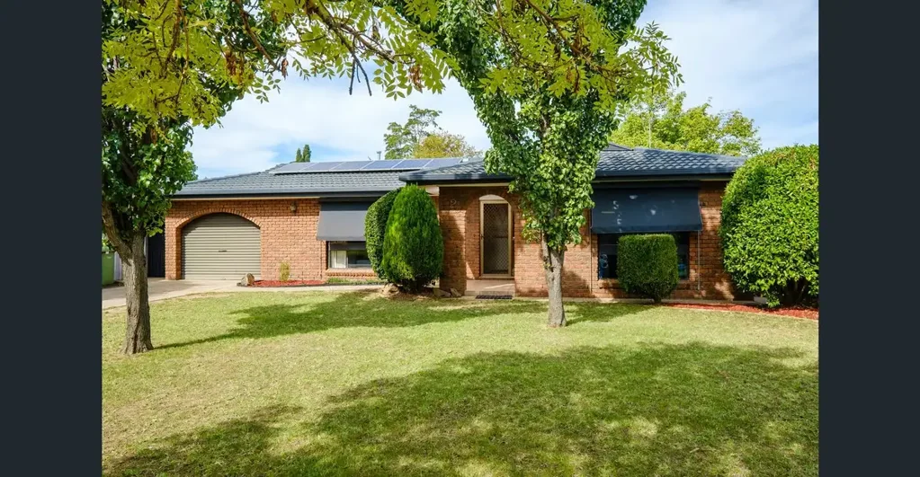 2 Julie Place, Lavington, NSW 2641