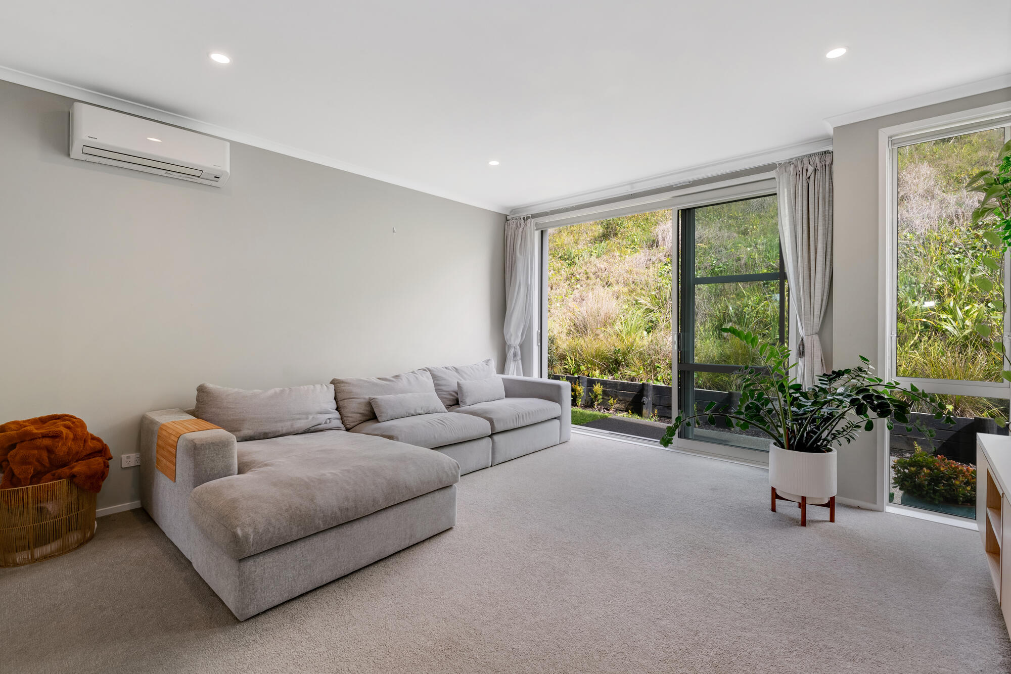 41 Sanremo Lane, Stanmore Bay, photo 2