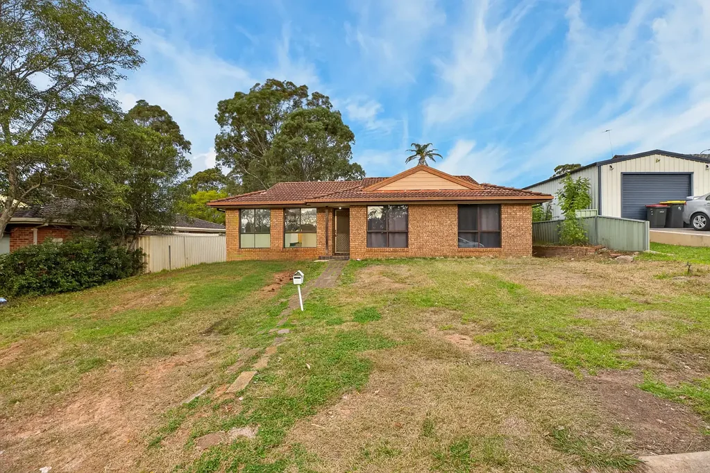 Ambarvale 3Zimmer Exeptional Location and Opportunity!
