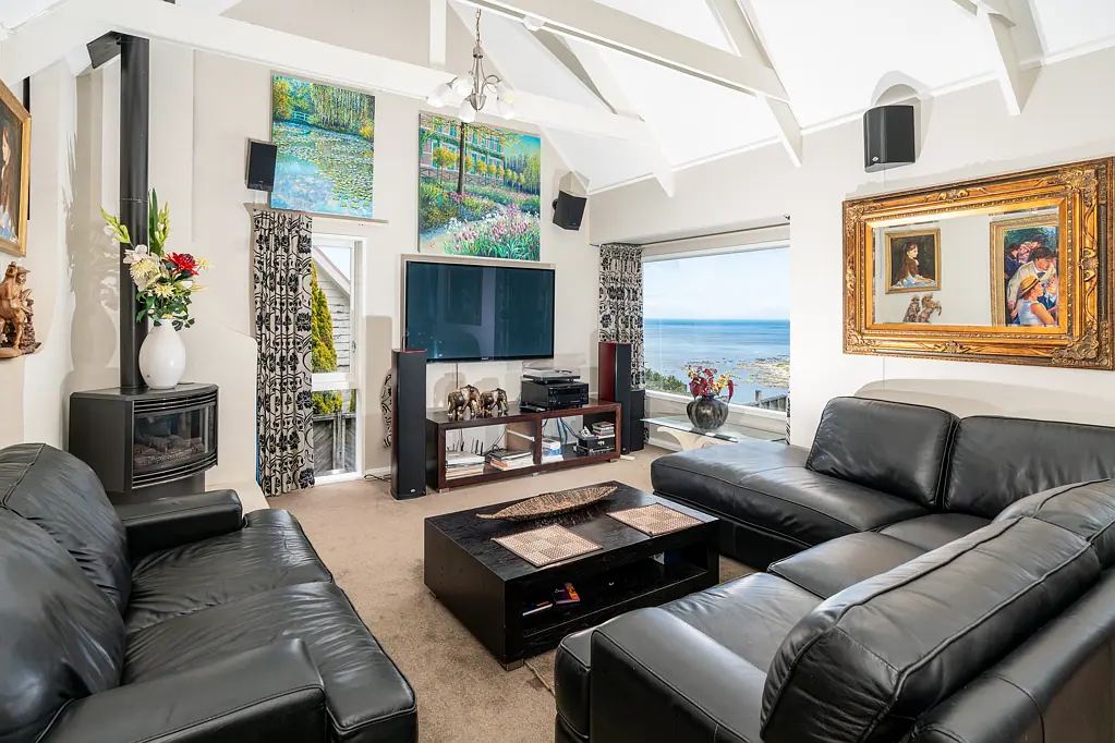 Island Bay 4कमरा HUGE GARAGING & SPACE FOR HOBBIES