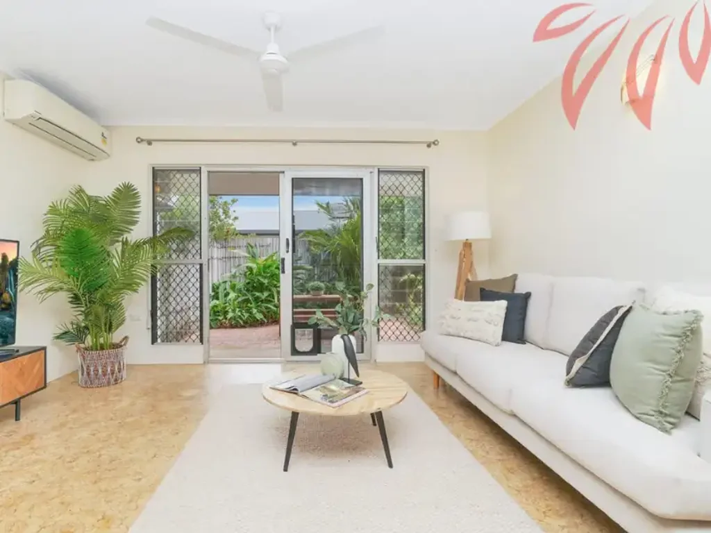 2 BEDROOM FURNISHED UNIT IN BRINKIN!