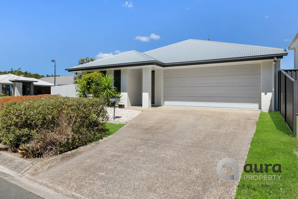 Caloundra West 4Phòng ngủ Looking for a Corner Block, side access & Bushland Views?