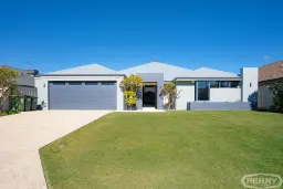 8 Bamburgh Turn, Meadow Springs