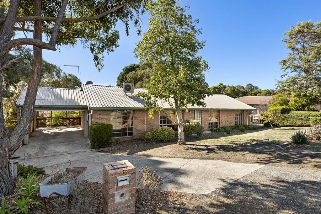 101 Finlay Street, Brown Hill, VIC 3350