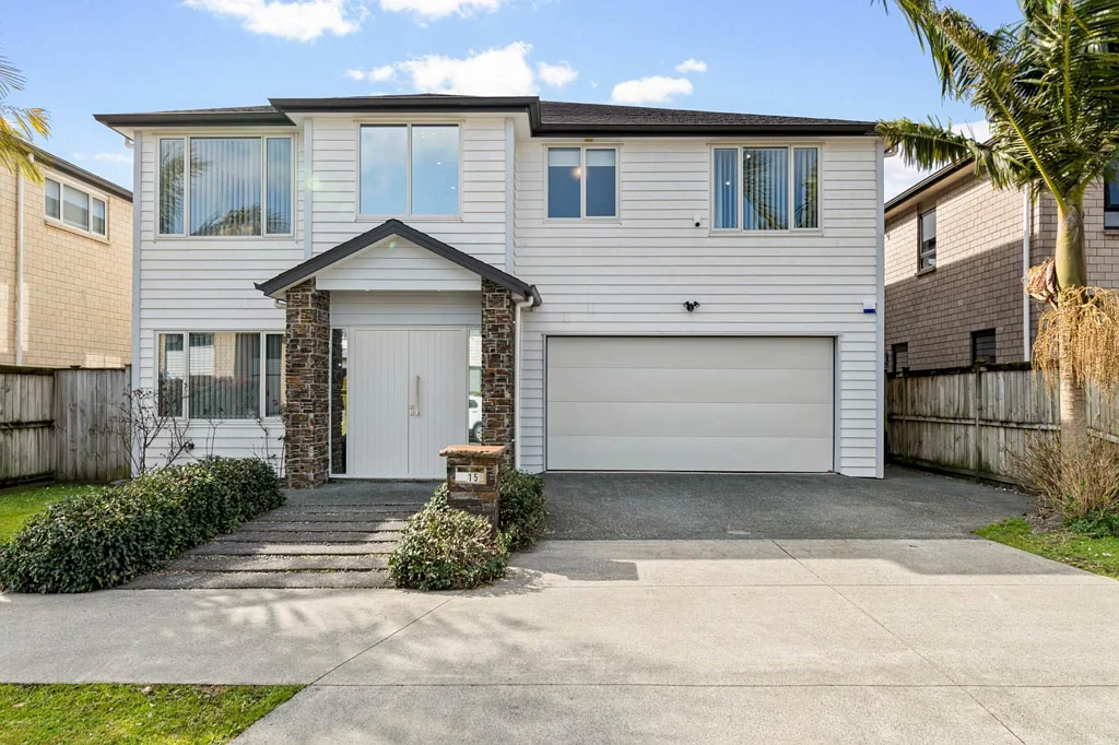 15 Ballyholey Drive, Flat Bush, Manukau City, Auckland