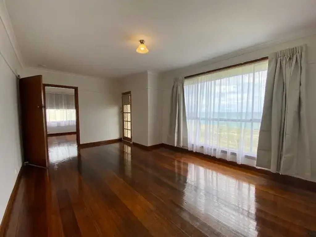 Peaceful 2-Bedroom Unit with Ocean & Rural Views