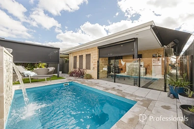 Dayton 3Moenga Resort-Style Pool, Modern Living & Easy-Care Chic