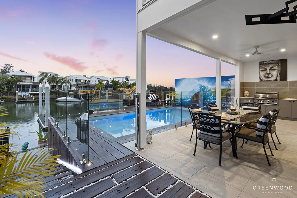 Coomera 4chambre Stunning Waterfront Home in the Heart of Coomera Waters