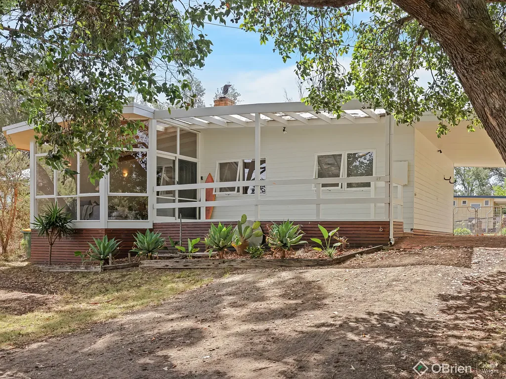 27 Honeysuckle Grove, Silverleaves, VIC 3922