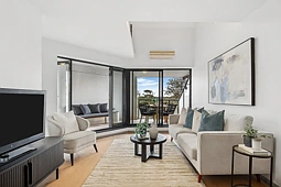 202/128 Sailors Bay Road, Northbridge