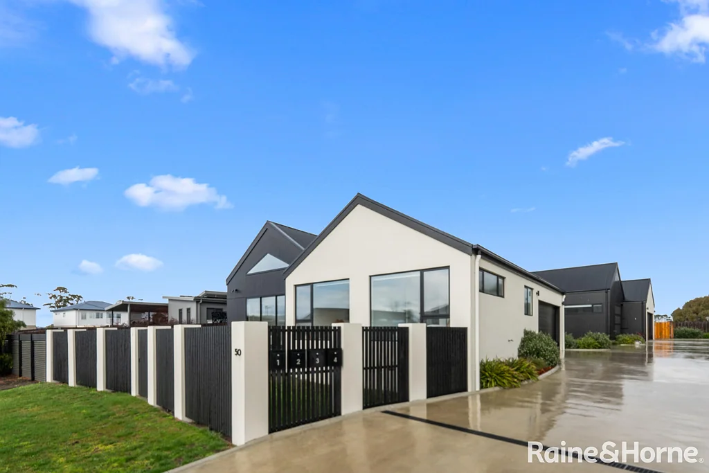 1/50 Mannata Street, Lauderdale, TAS 7021