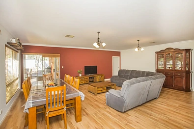 25 Chestnut Road, Jarrahdale, WA 6124, 4房, 2浴, House