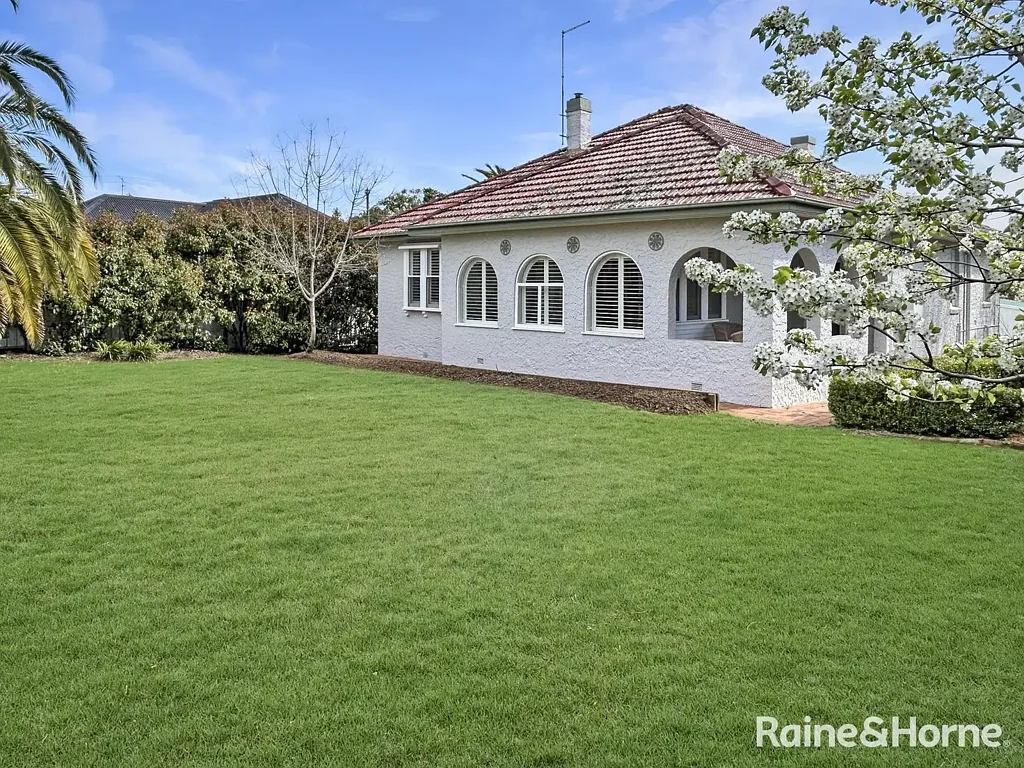 Young 3 Bedroom A TIMELESS BEAUTY