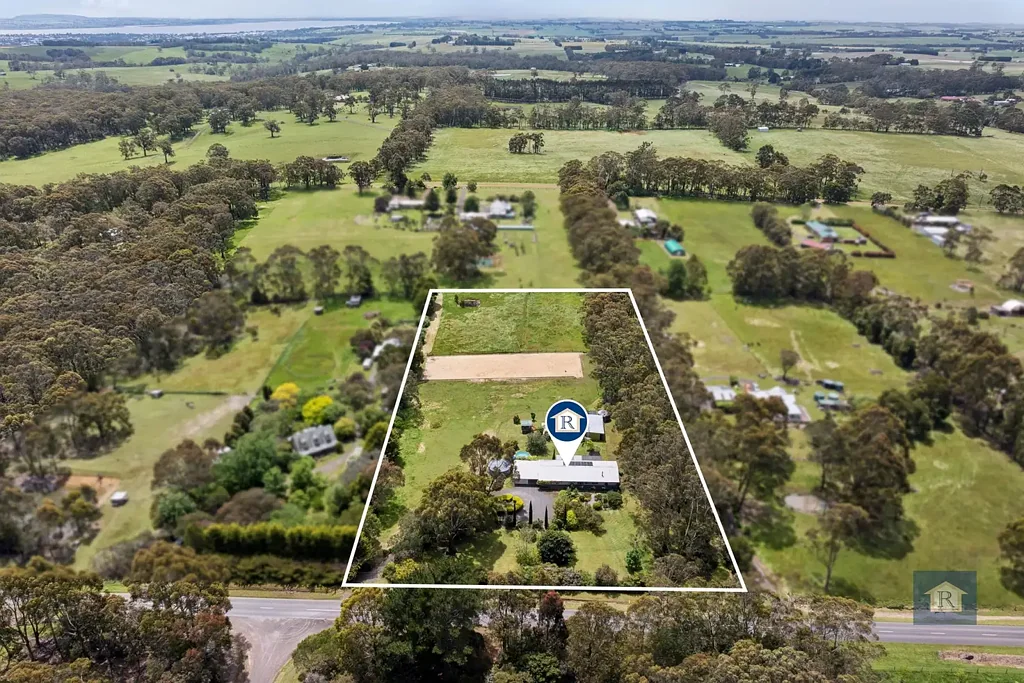 Barongarook  Country Living at Its Finest…