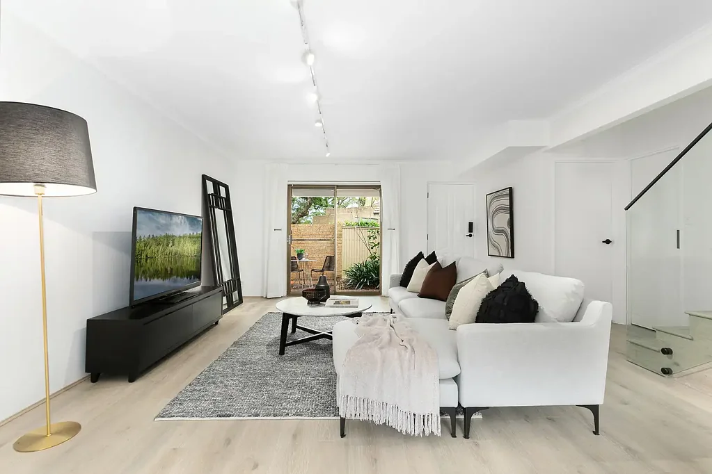 Sunlit North-Facing Townhouse in Boutique Complex