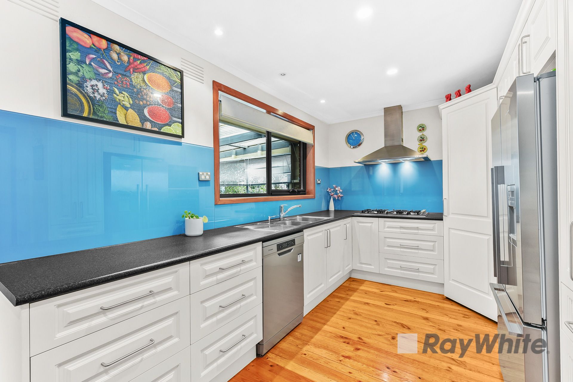 37 OXLEY WAY, ENDEAVOUR HILLS VIC 3802, 0 chambres, 0 salles de bain, House