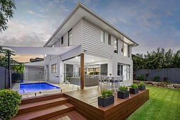 7 Linacre Crescent, Carindale